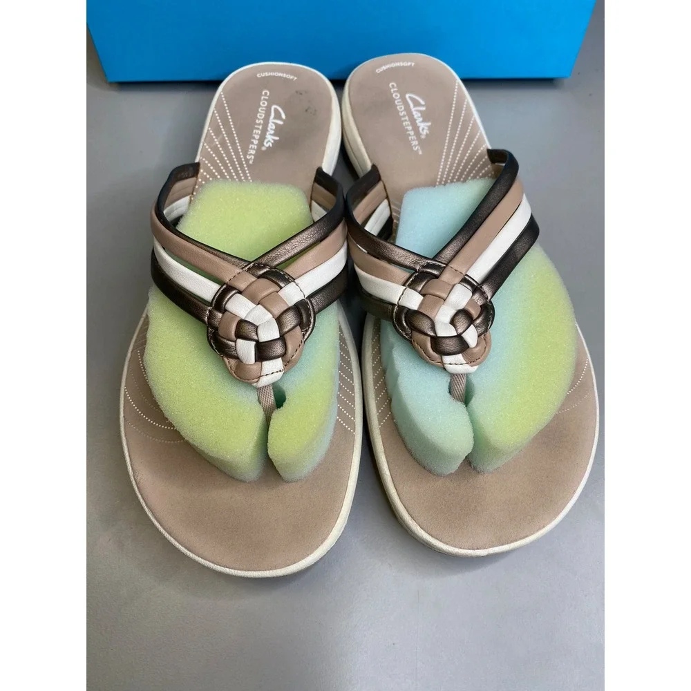 Clarks Cloudsteppers Breeze Coral Metallic Combi Sandals Womens 9